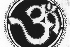 aum-b-w-hampi_ful