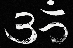 aum-b-w-pendants_ful